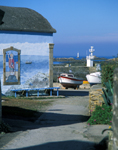 Mur peint sur l'ile de Molène (Finistère)
